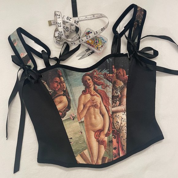 Designed by Katie @creative.pigment Accessories - fashionable Corset